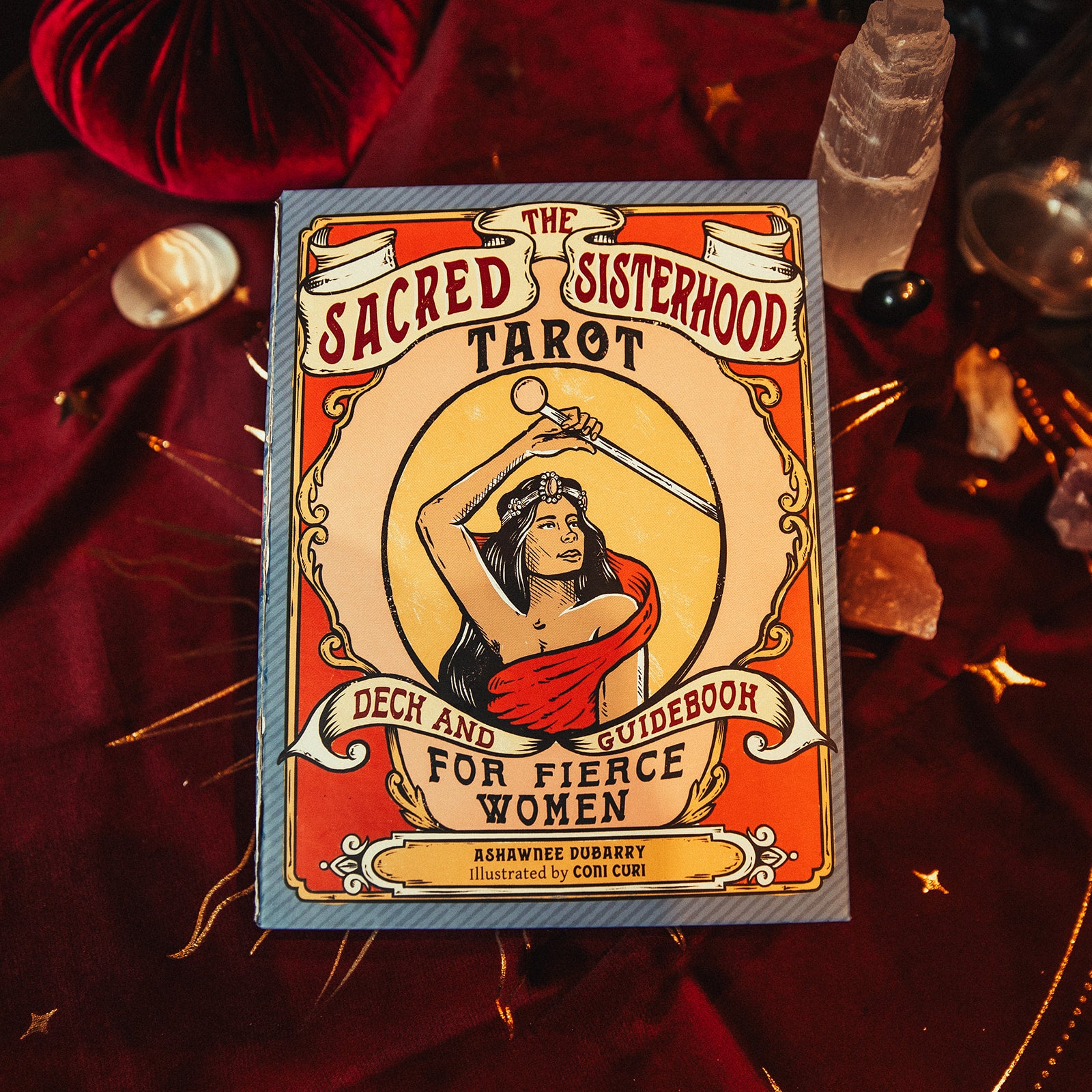 OM7A1852_websize.jpg Sacred Sisterhood Tarot - immagine 1