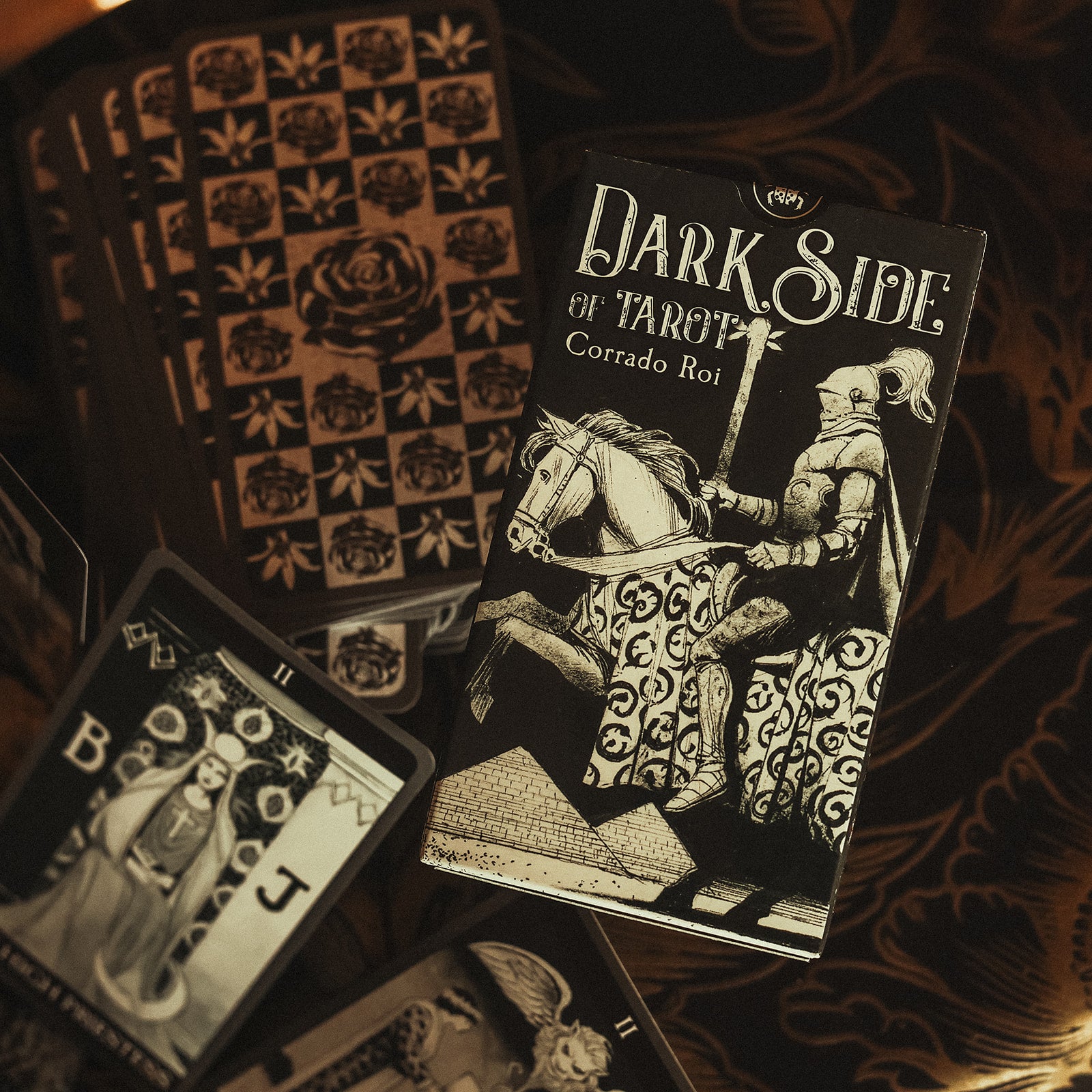 OM7A7601.jpg Dark Side Of Tarot - immagine 1