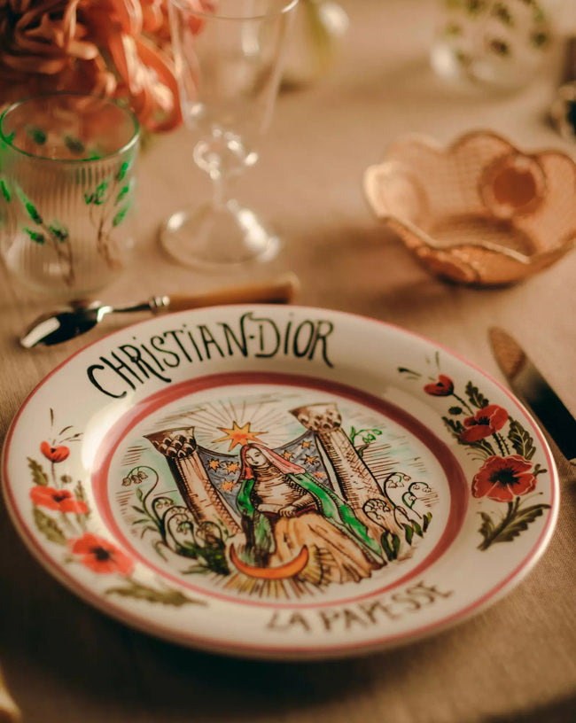 christian-dior-maison-dinnerware-la-papesse-1.jpg The High Priestess Plate - immagine 1